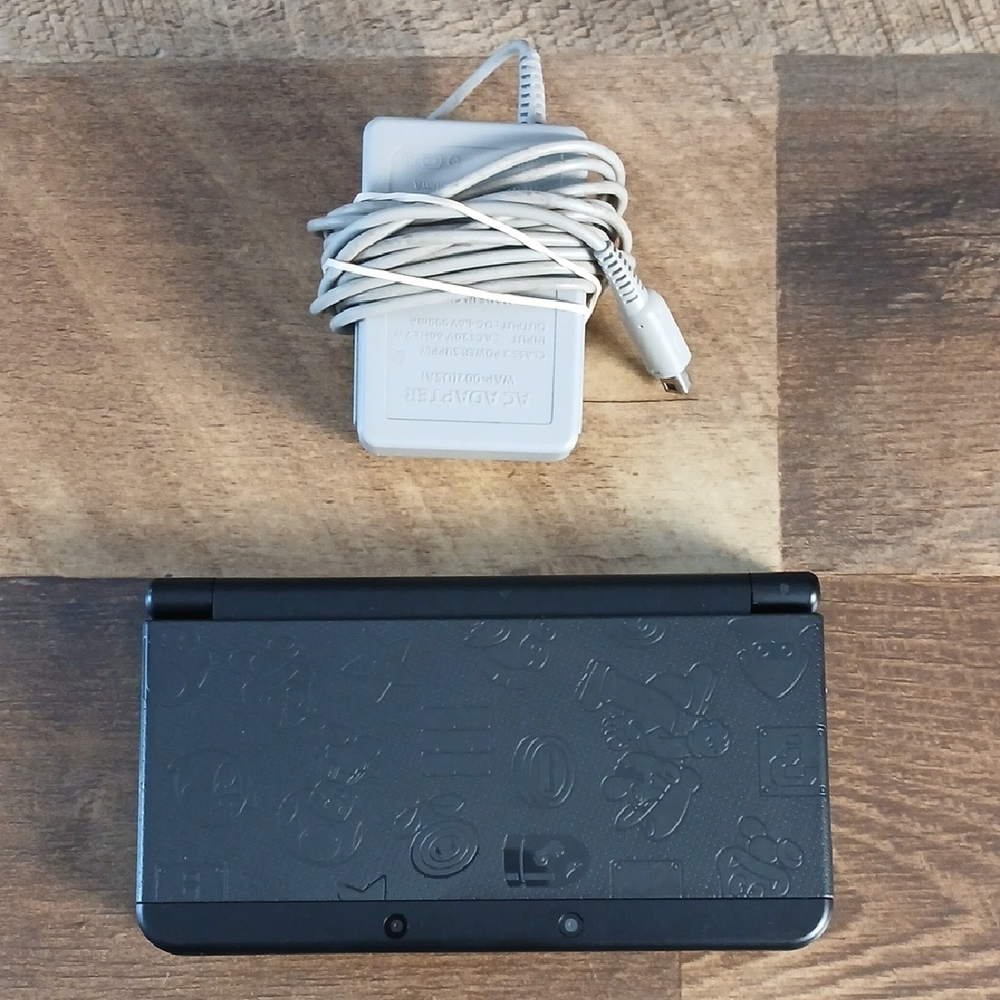 New Nintendo 3DS Super Mario Black Edition - Tested